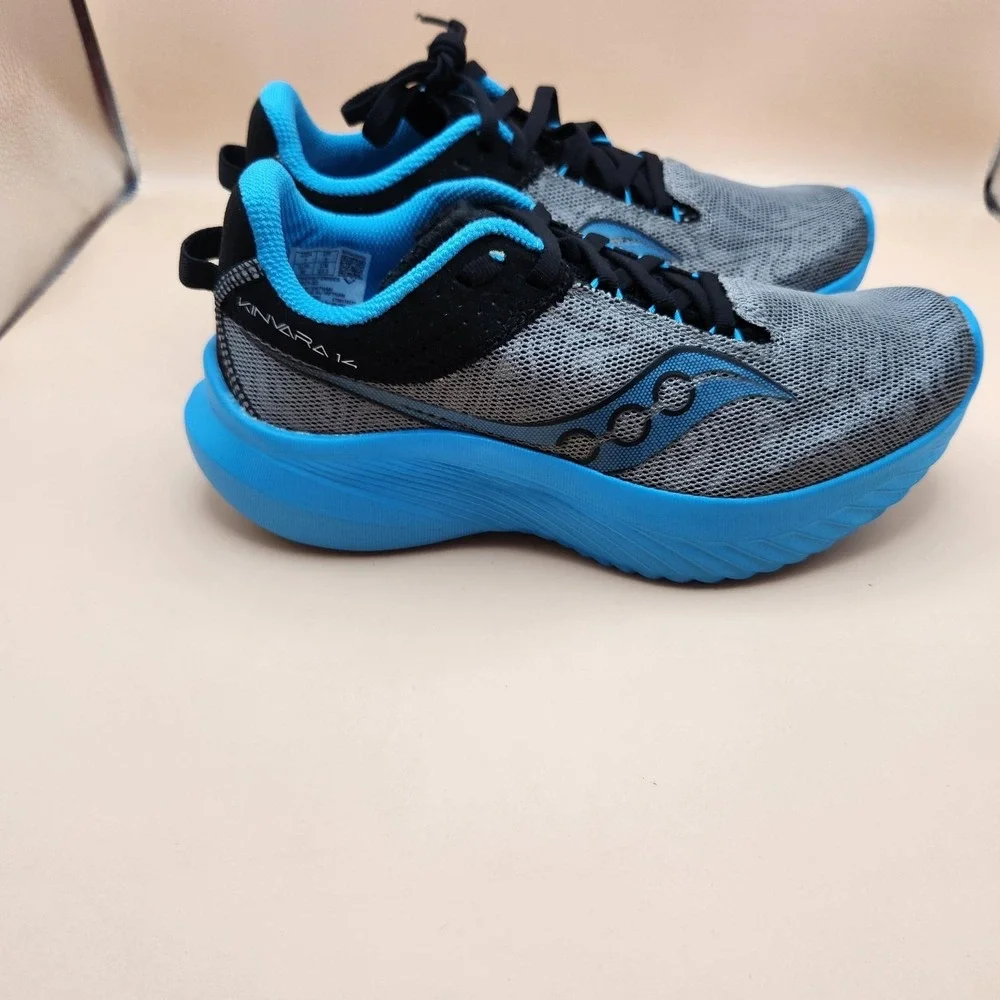 Saucony Kinvara 14 Shoes Womens Size 7 Blue Running Athletic Sneakers S10823-60